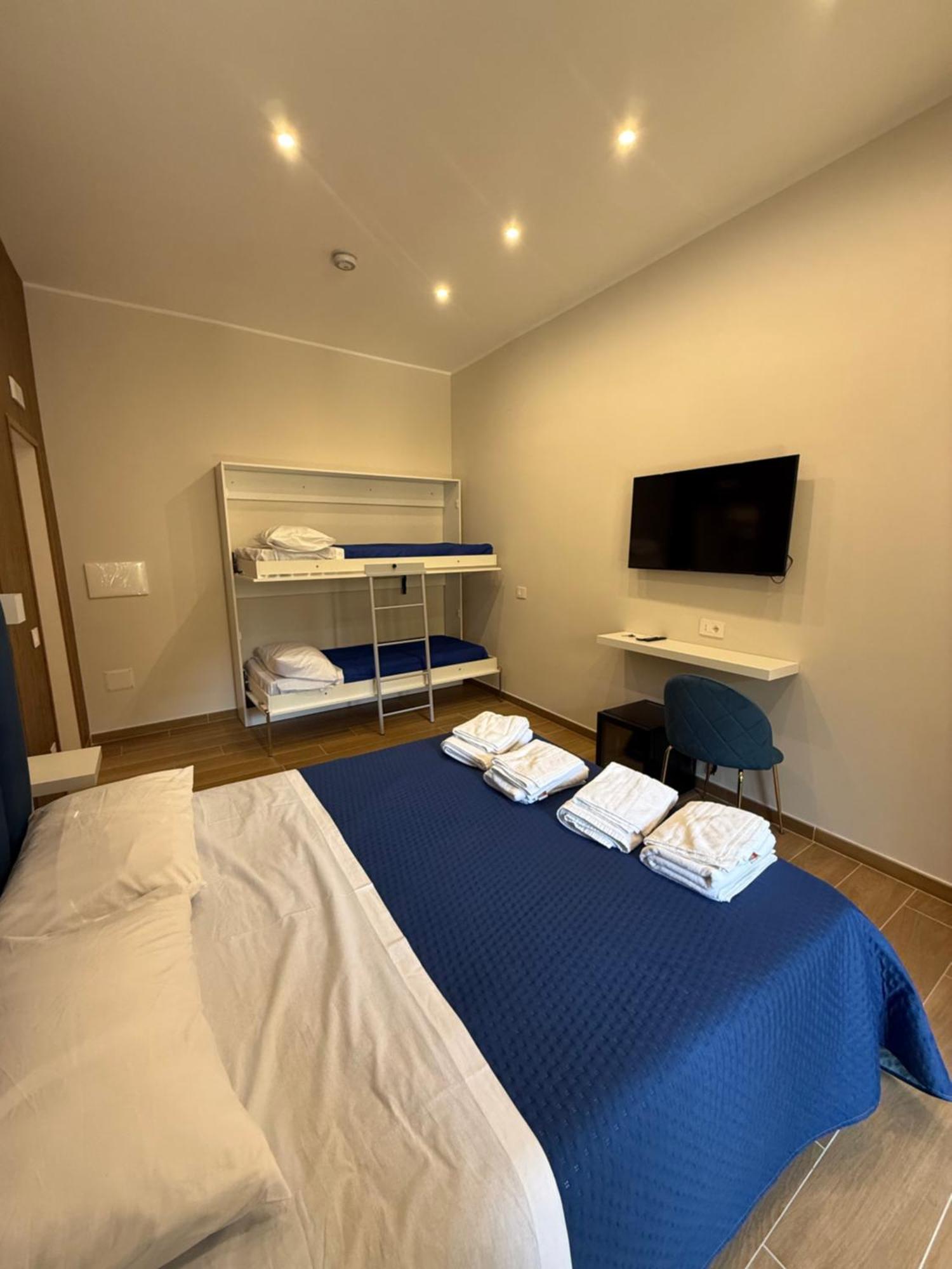 Il Regno Di Napoli Hotel Ngoại thất bức ảnh