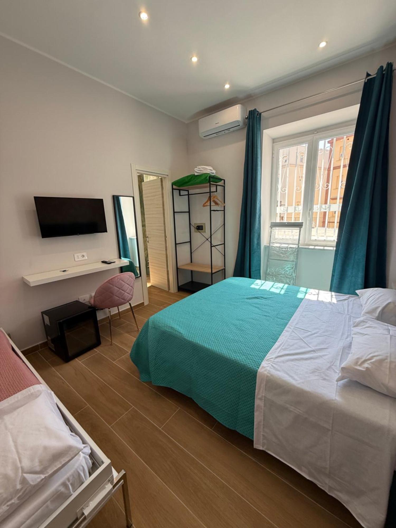 Il Regno Di Napoli Hotel Ngoại thất bức ảnh