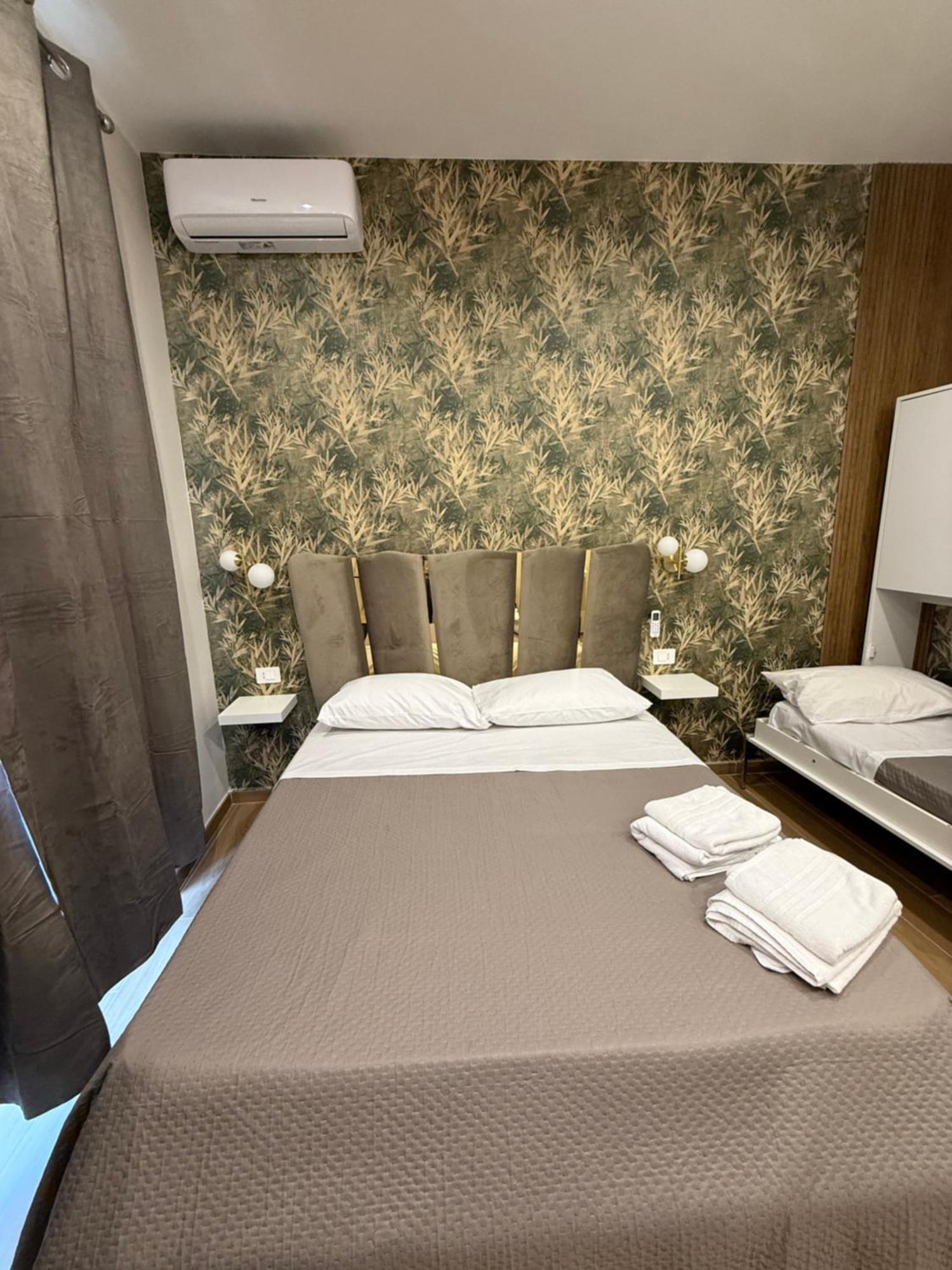 Il Regno Di Napoli Hotel Ngoại thất bức ảnh